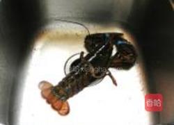 上汤龙虾烩面的做法图解1