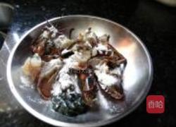 上汤龙虾烩面的做法图解4