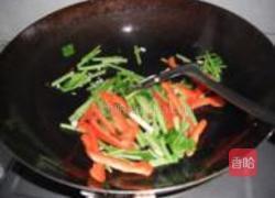 香芹彩椒爆牛肉的做法图解5