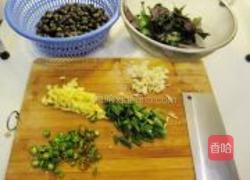 紫苏炒田螺的做法图解2