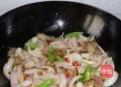 洋葱炒腊肉的做法图解7