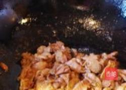 豌豆炒鸡胗的做法图解4