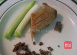 腐竹黄瓜清拌花生米的做法图解4