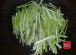 西芹炒香菇的做法图解5