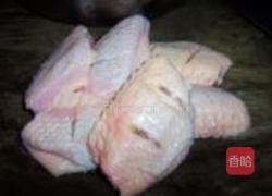 蒜香鸡翅串的做法图解2