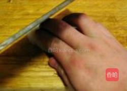 爆炒墨鱼卷的做法图解4