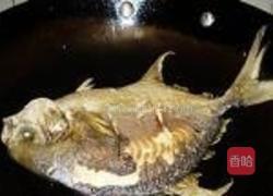 茄汁银鲳鱼的做法图解3