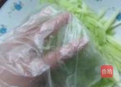 凉拌莴苣丝的做法图解4