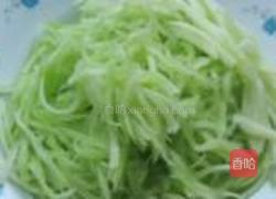 凉拌莴苣丝的做法图解2