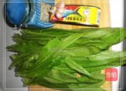 豆豉鲮鱼油麦菜的做法图解1