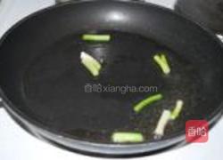 辣白菜炒鸡胗的做法图解4