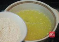 金银花瘦肉粥的做法图解3