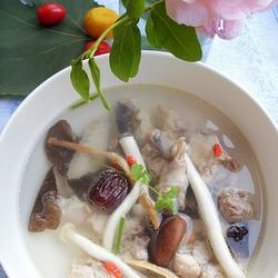 鲜菇土鸡煲的做法[图]