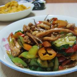 爆炒鱿鱼须的做法[图]
