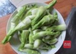 小炒芥蓝心的做法图解1