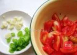 土豆丝炒西红柿的做法图解2