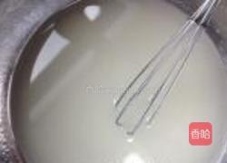 戚风蛋糕卷的做法图解2