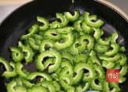 炒苦瓜的做法图解4