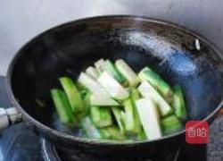 蟹棒丝瓜条的做法图解6