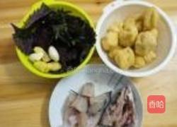 紫苏豆腐煮鱼的做法图解1