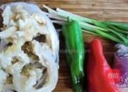 炖牛蹄筋的做法图解1