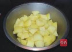 烤火腿肠和土豆的做法图解2