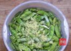 香糟毛豆菊花肫的做法图解1