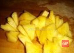 菠萝白菜炒肉的做法图解3