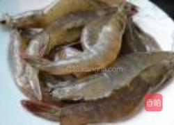 韩式大虾焖毛豆的做法图解1