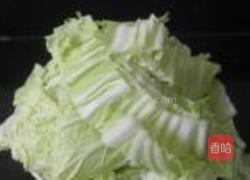 红肓蟹香肠白菜煲的做法图解1