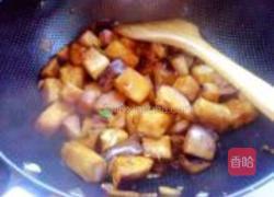 西兰花烧茄子的做法图解5