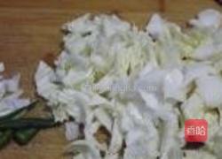 口蘑白菜的做法图解2