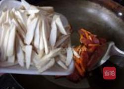 菌菇蒜薹的做法图解8