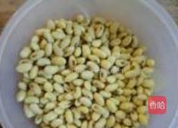 黄芪黄豆煲猪爪的做法图解2