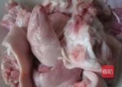 无酱油红烧猪蹄的做法图解1