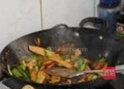 豆腐干炒回锅肉的做法图解8