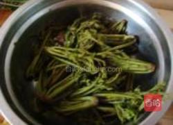 香煎香椿芽鱼的做法图解3