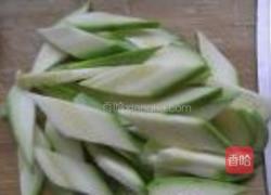 西葫芦番茄炒鸡蛋的做法图解3