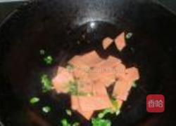 珍珠蒜苔炒香肠的做法图解4