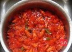 石榴花炒腊肉的做法图解4