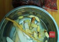 当归乌鸡汤的做法图解1