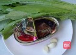 豆豉鲮鱼油麦菜的做法图解1