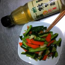 涼拌小黃瓜的做法[图]