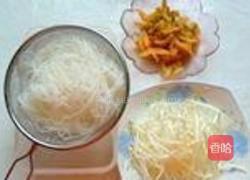 鱼香榨菜粉的做法图解2