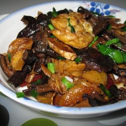 茄子干烧鸡的做法[图]