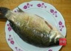 玫瑰腐乳鲫鱼的做法图解1