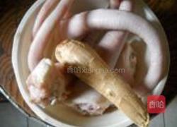 芋头红烧猪尾的做法图解1