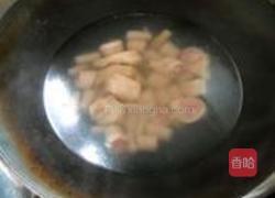 芋头红烧猪尾的做法图解4
