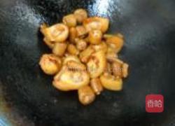 芋头红烧猪尾的做法图解6