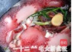 墨鱼大虾豆腐汤的做法图解10